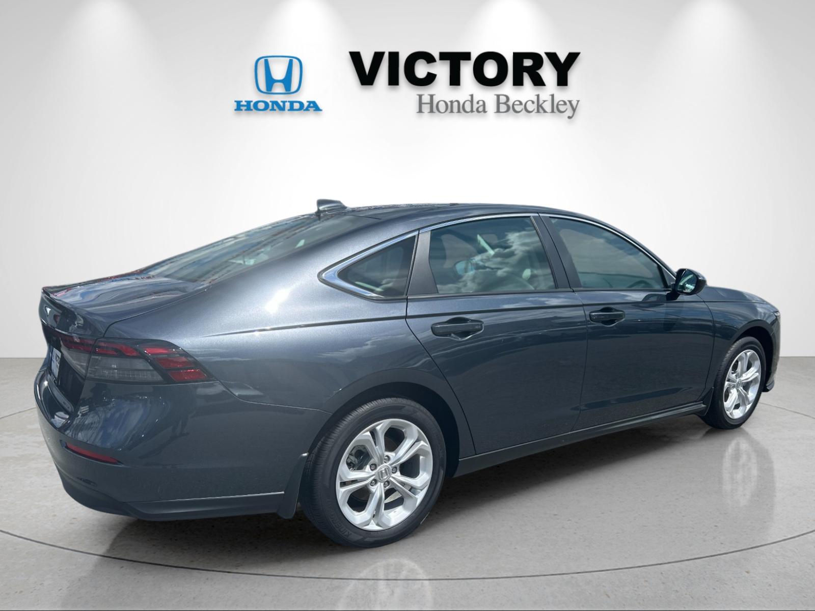 New 2026 Meteorite Gray Metallic Honda LX image 5
