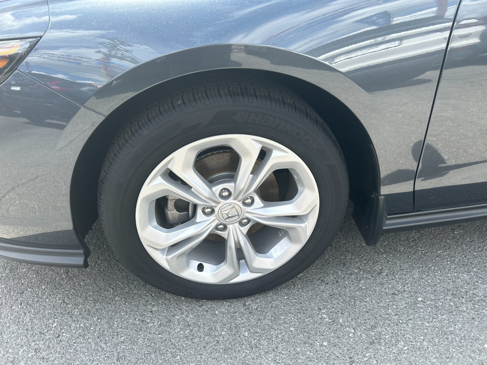 New 2026 Meteorite Gray Metallic Honda LX image 9