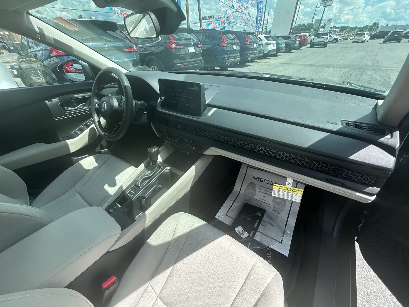 New 2026 Meteorite Gray Metallic Honda LX image 18