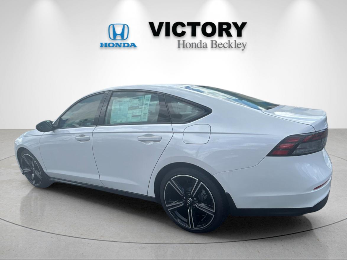 New 2026 Platinum White Pearl Honda SE image 3