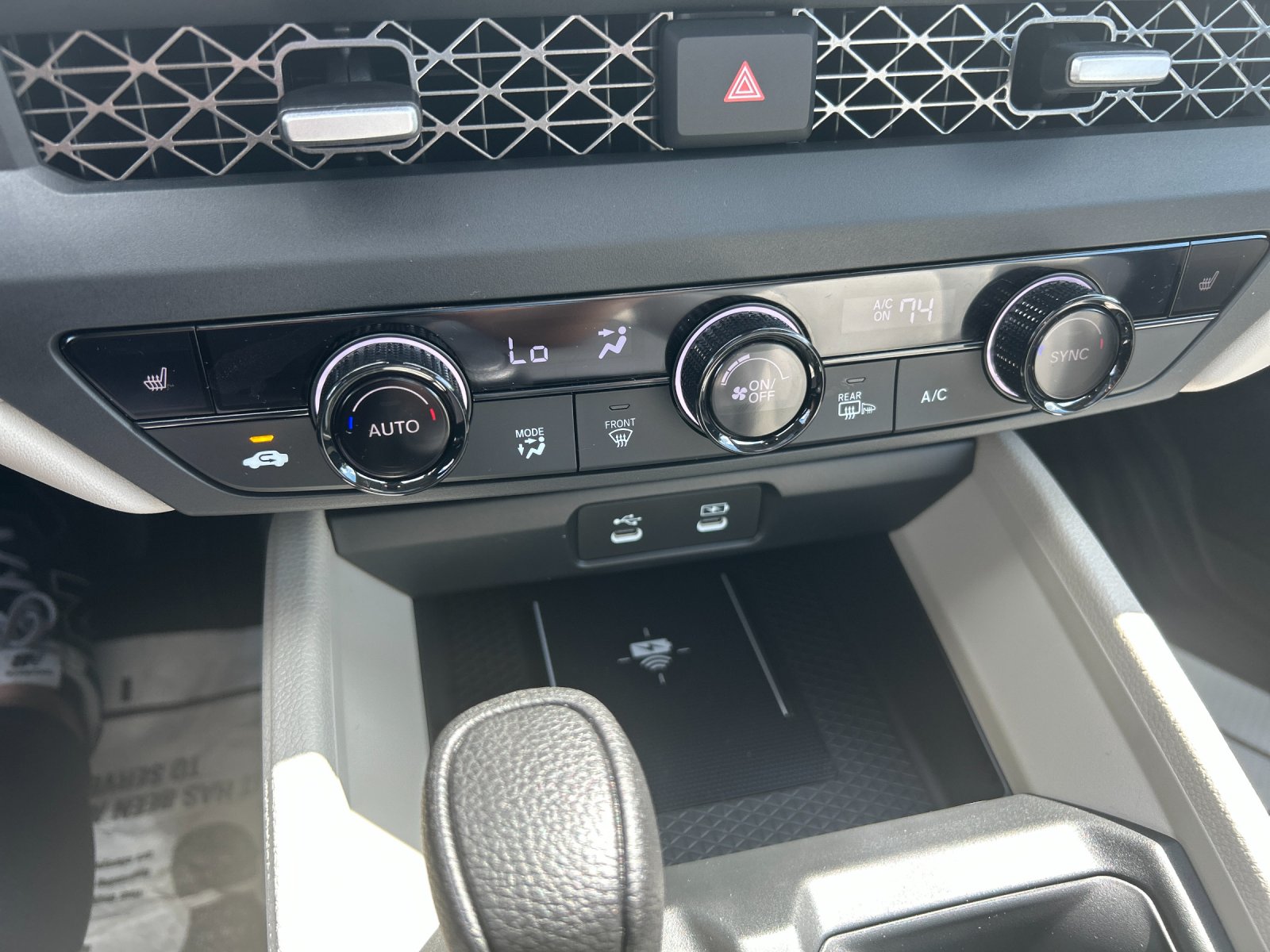New 2026 Platinum White Pearl Honda SE image 24