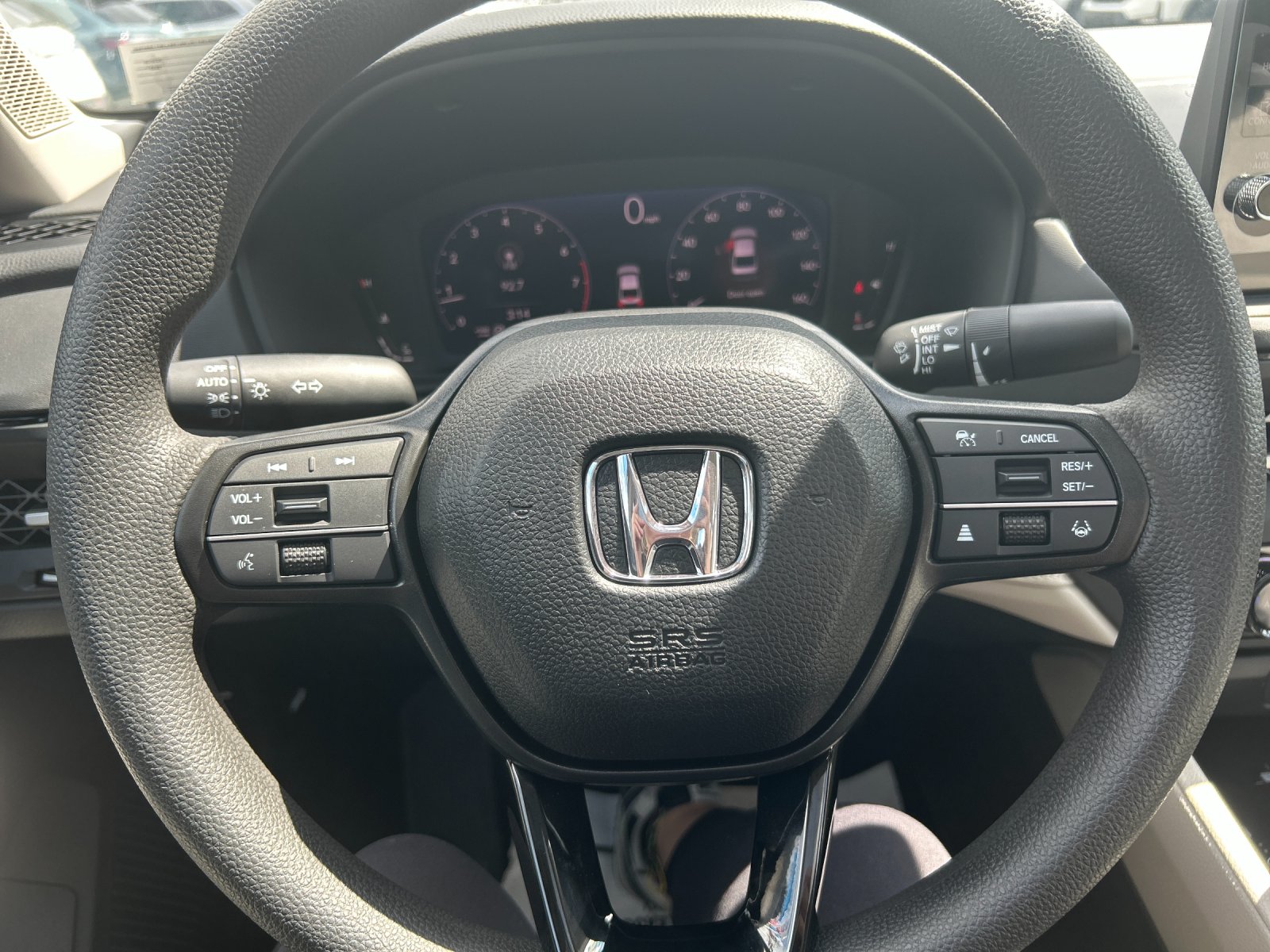 New 2026 Platinum White Pearl Honda SE image 27