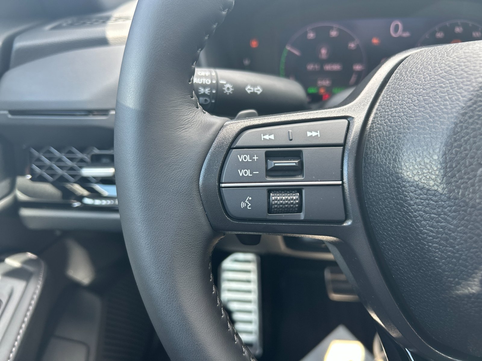 New 2025 Still Night Pearl Honda HYBRID SPORT image 28