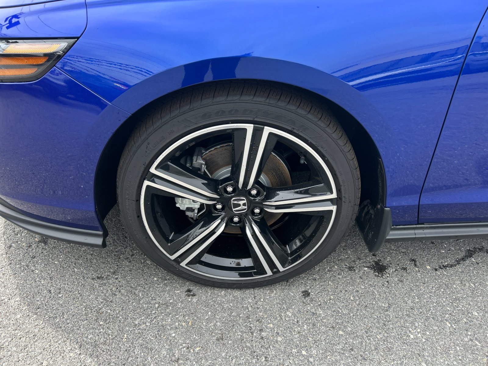 New 2025 Still Night Pearl Honda HYBRID SPORT image 9