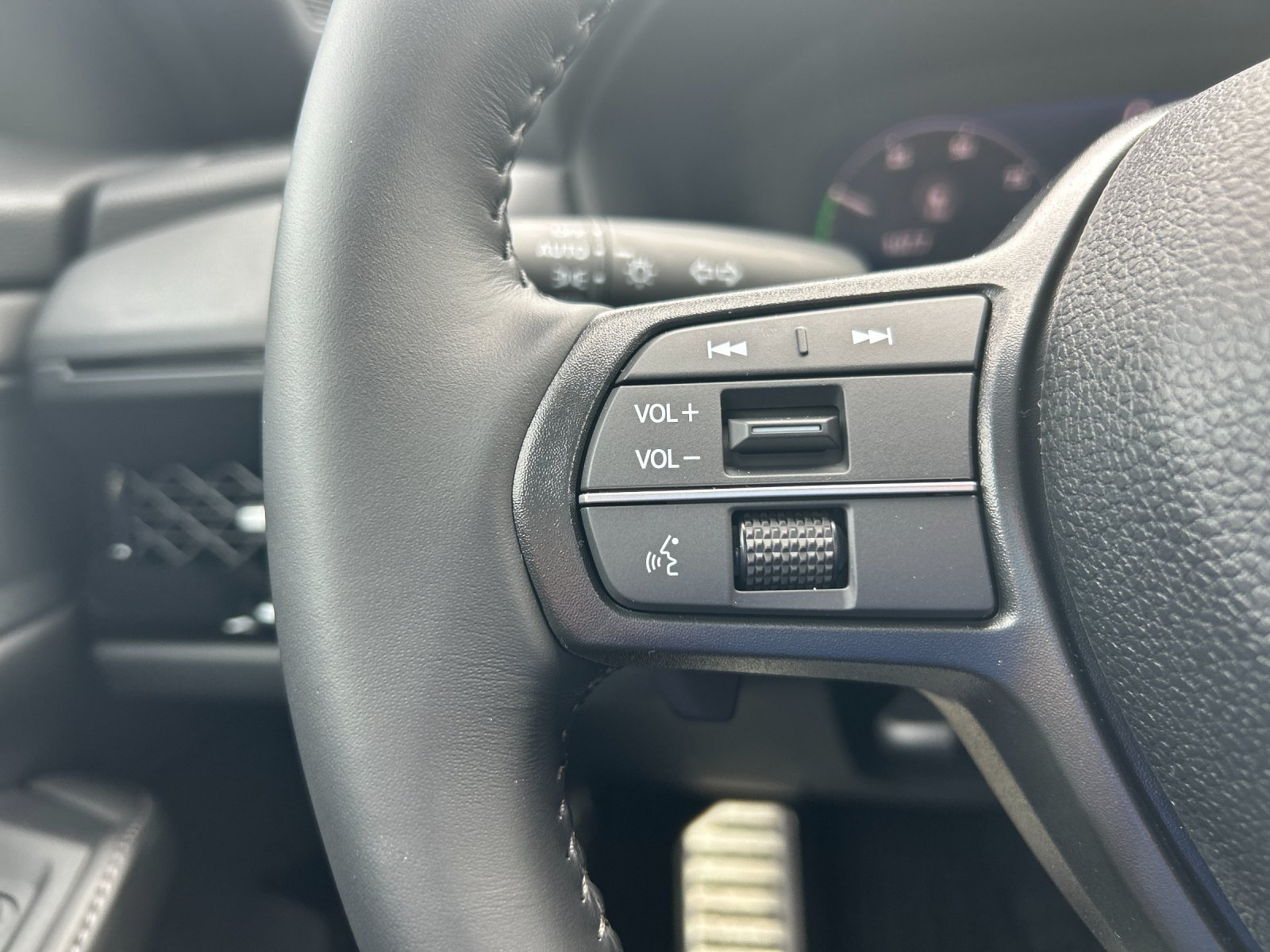 New 2025 Still Night Pearl Honda HYBRID SPORT image 28