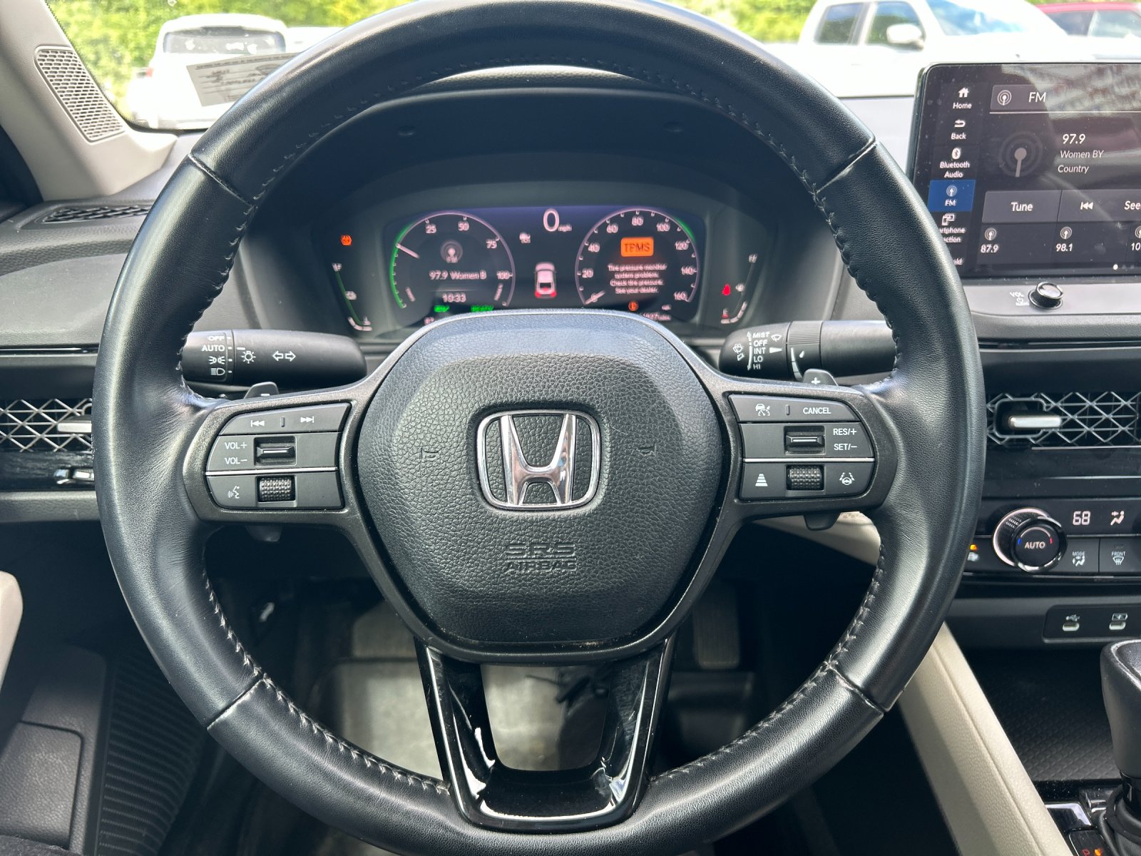 Used 2023 Platinum White Pearl Honda EX-L image 26