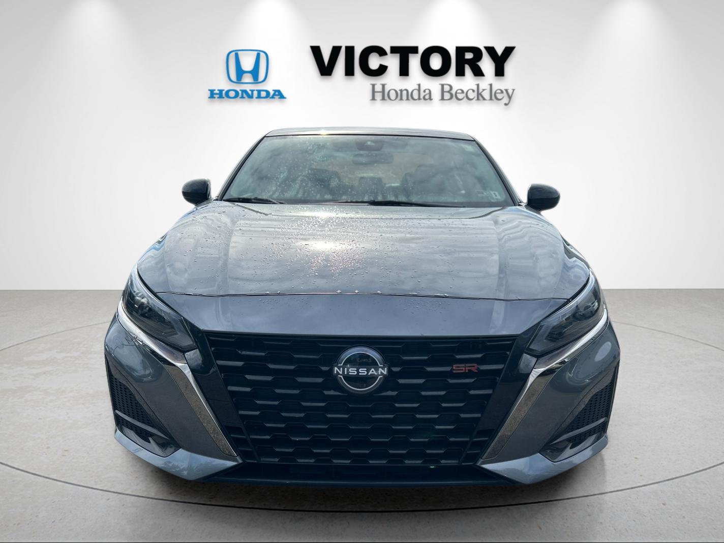 Used 2025 Gun Metallic Nissan 2.5 SR image 8