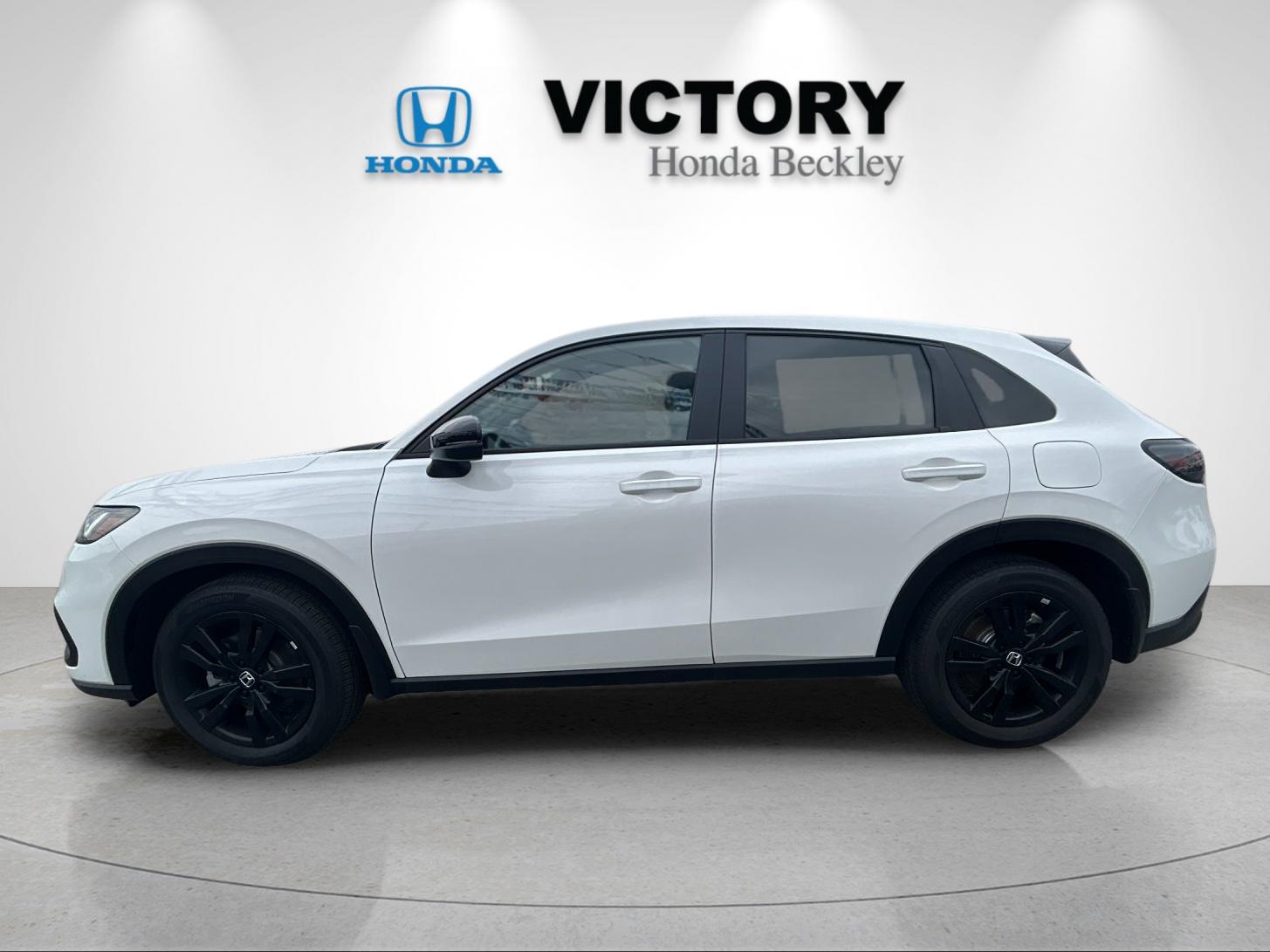 New 2026 Platinum White Pearl Honda AWD SPORT image 2