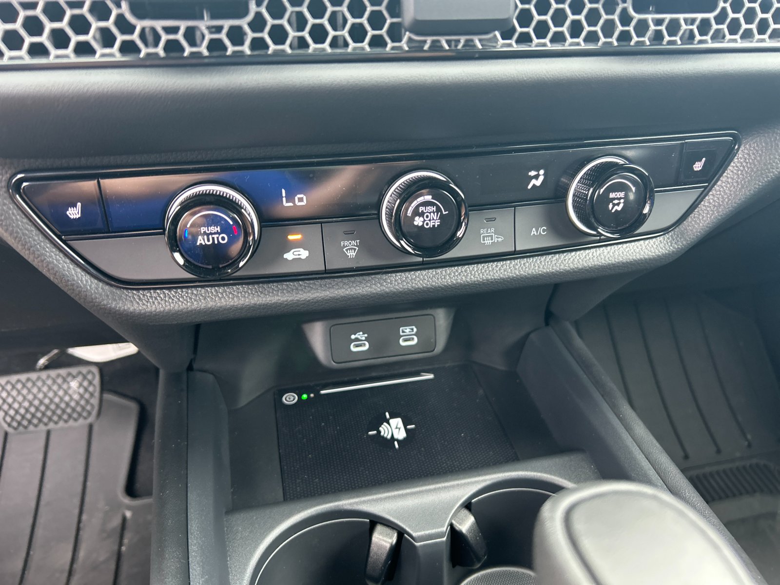 New 2026 Platinum White Pearl Honda AWD SPORT image 25