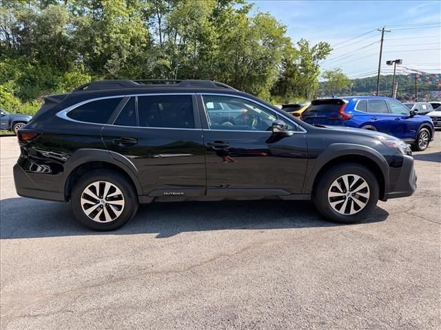 Used 2023 Crystal Black Silica Subaru Premium image 4