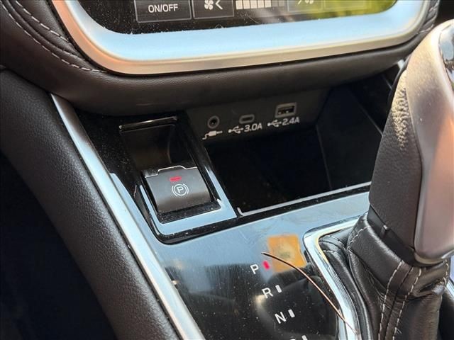 Used 2023 Crystal Black Silica Subaru Premium image 26