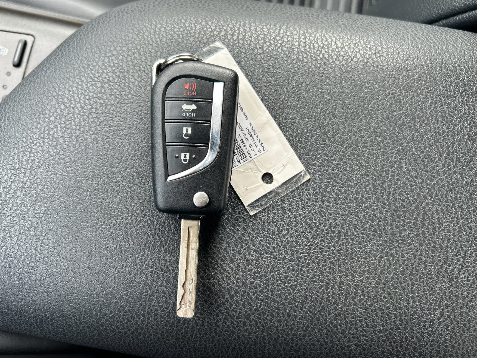 Used 2024  Toyota SE image 10