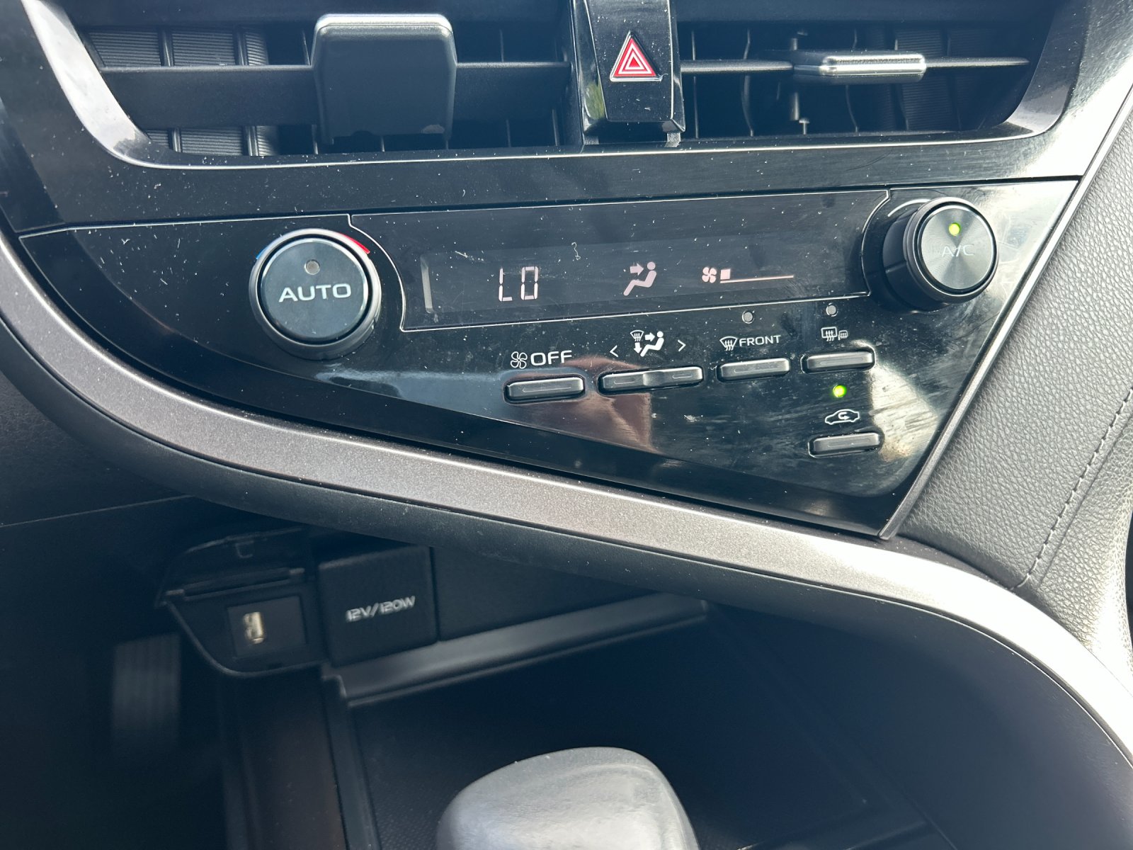 Used 2024  Toyota SE image 24
