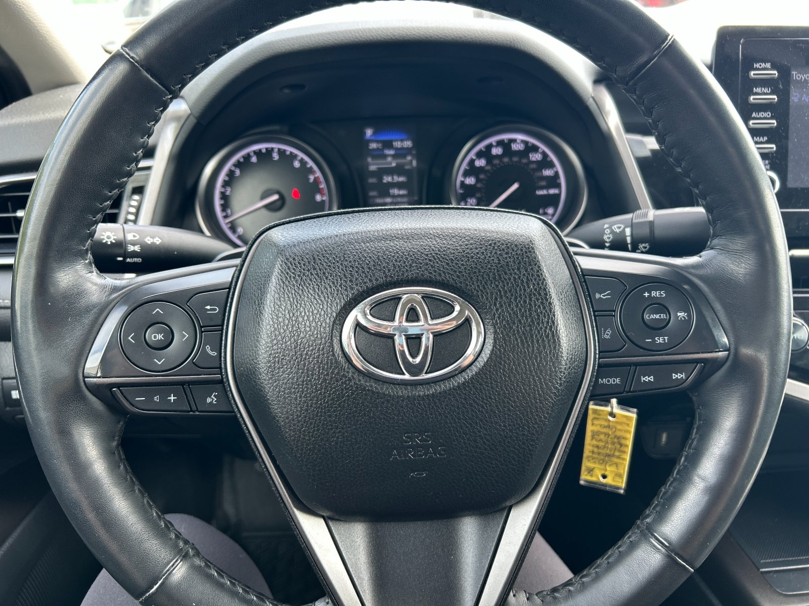 Used 2024  Toyota SE image 27