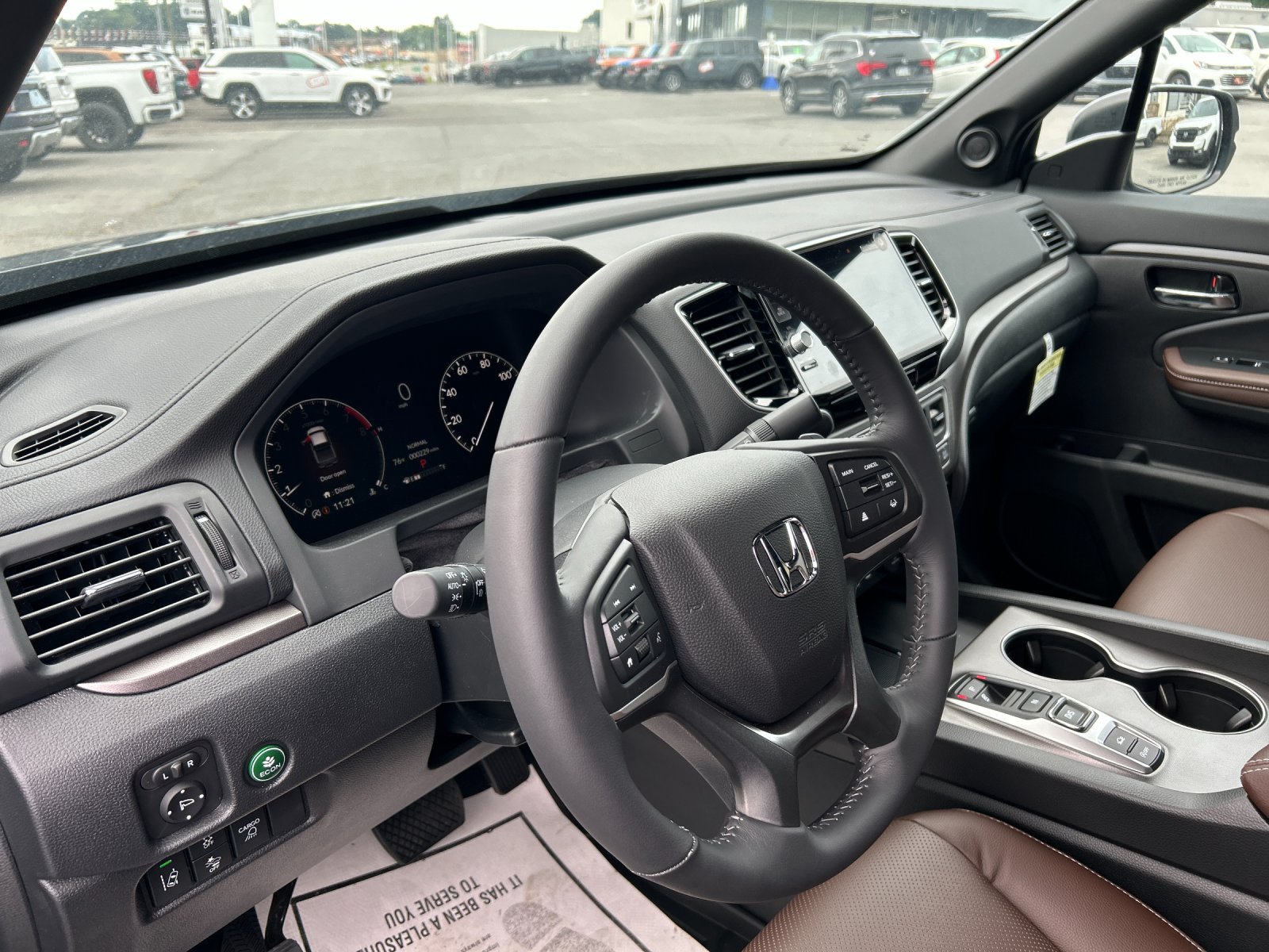 New 2025 Crystal Black Pearl Honda AWD RTL image 11