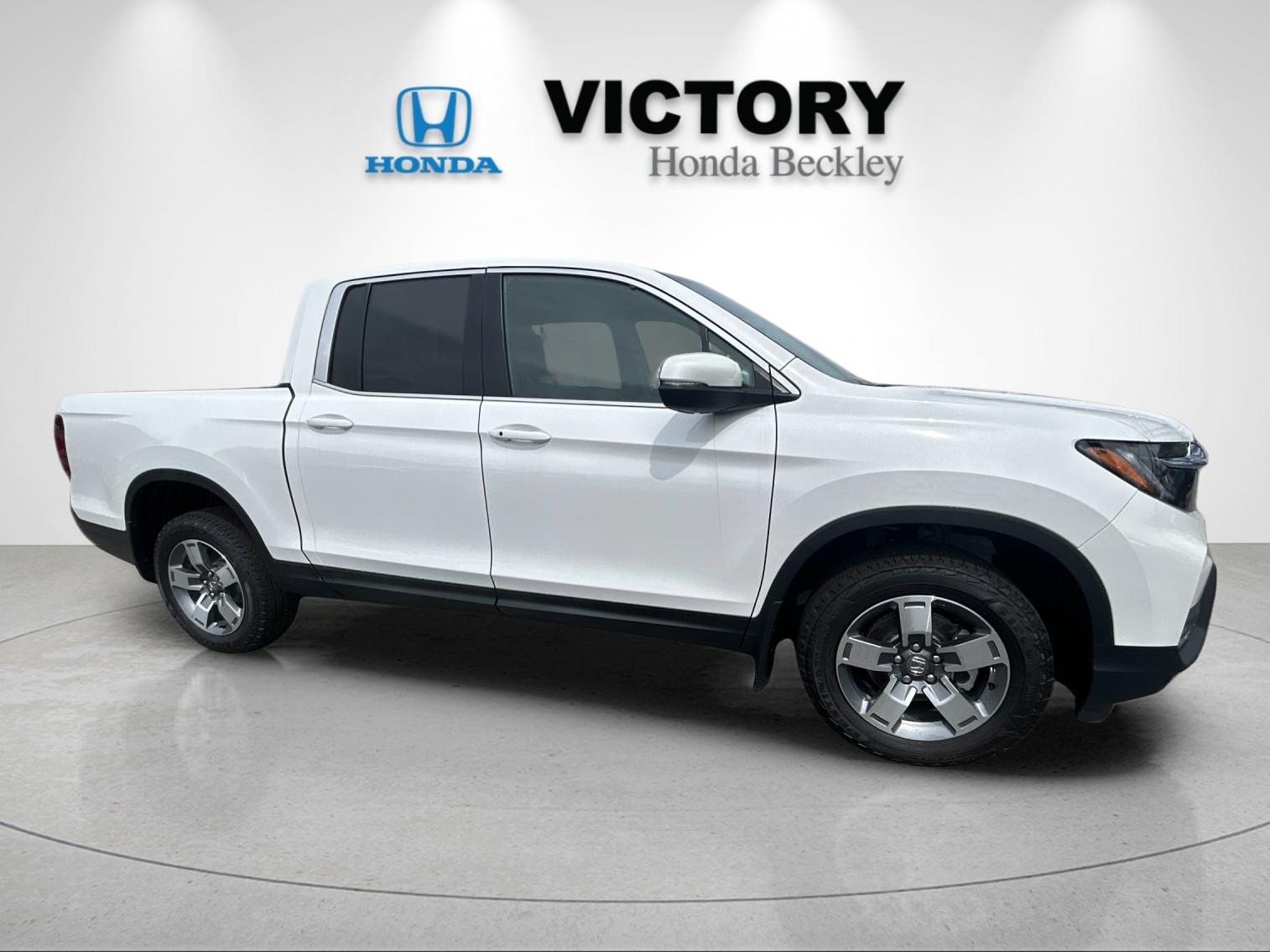 New 2026 Platinum White Pearl Honda RTL image 7