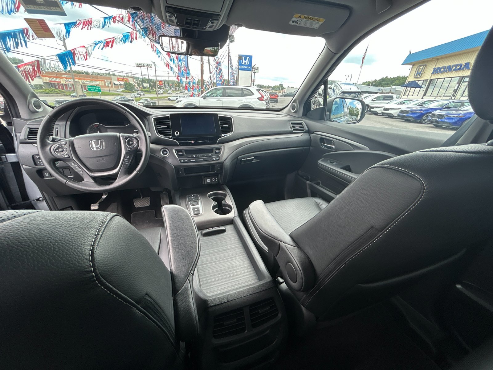 Used 2023 Lunar Silver Metallic Honda RTL image 16