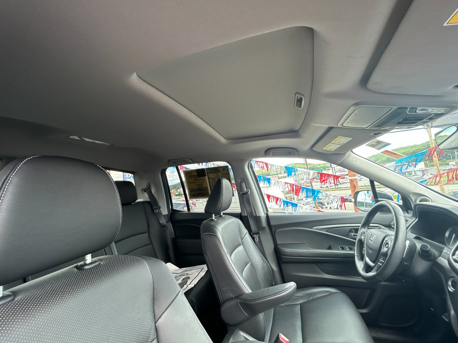 Used 2023 Lunar Silver Metallic Honda RTL image 19