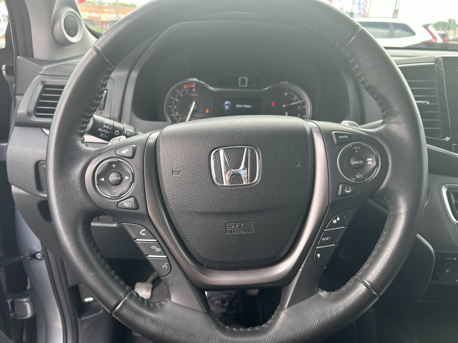 Used 2023 Lunar Silver Metallic Honda RTL image 27