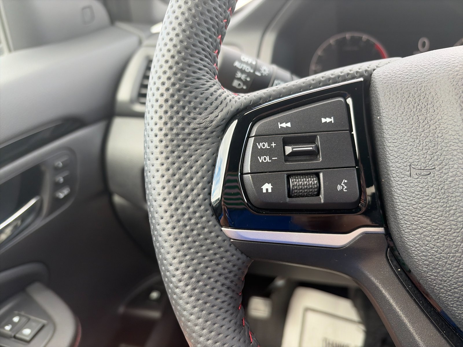 2026 Honda Ridgeline Black Edition - Photo 29