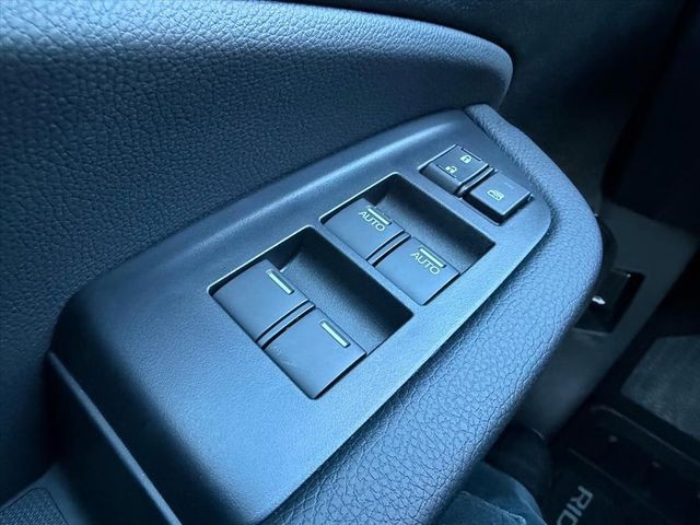 New 2026 Sonic Gray Pearl Honda Black Edition image 16