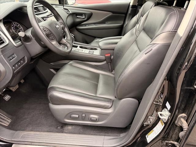 Used 2021 Magnetic Black Pearl Nissan SL image 12