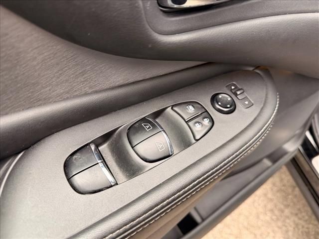 Used 2021 Magnetic Black Pearl Nissan SL image 17