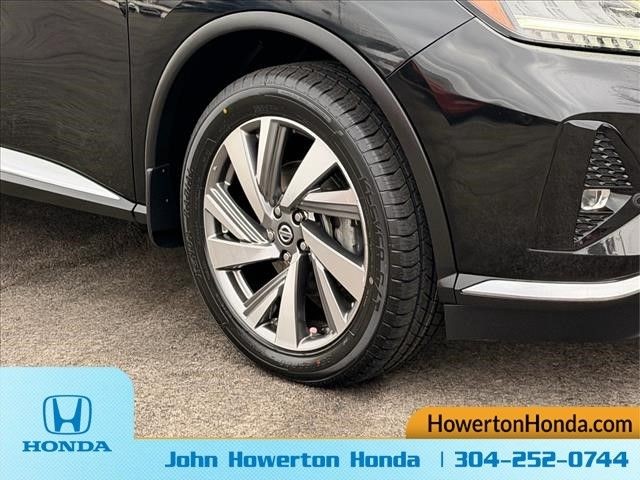 Used 2021 Magnetic Black Pearl Nissan SL image 30