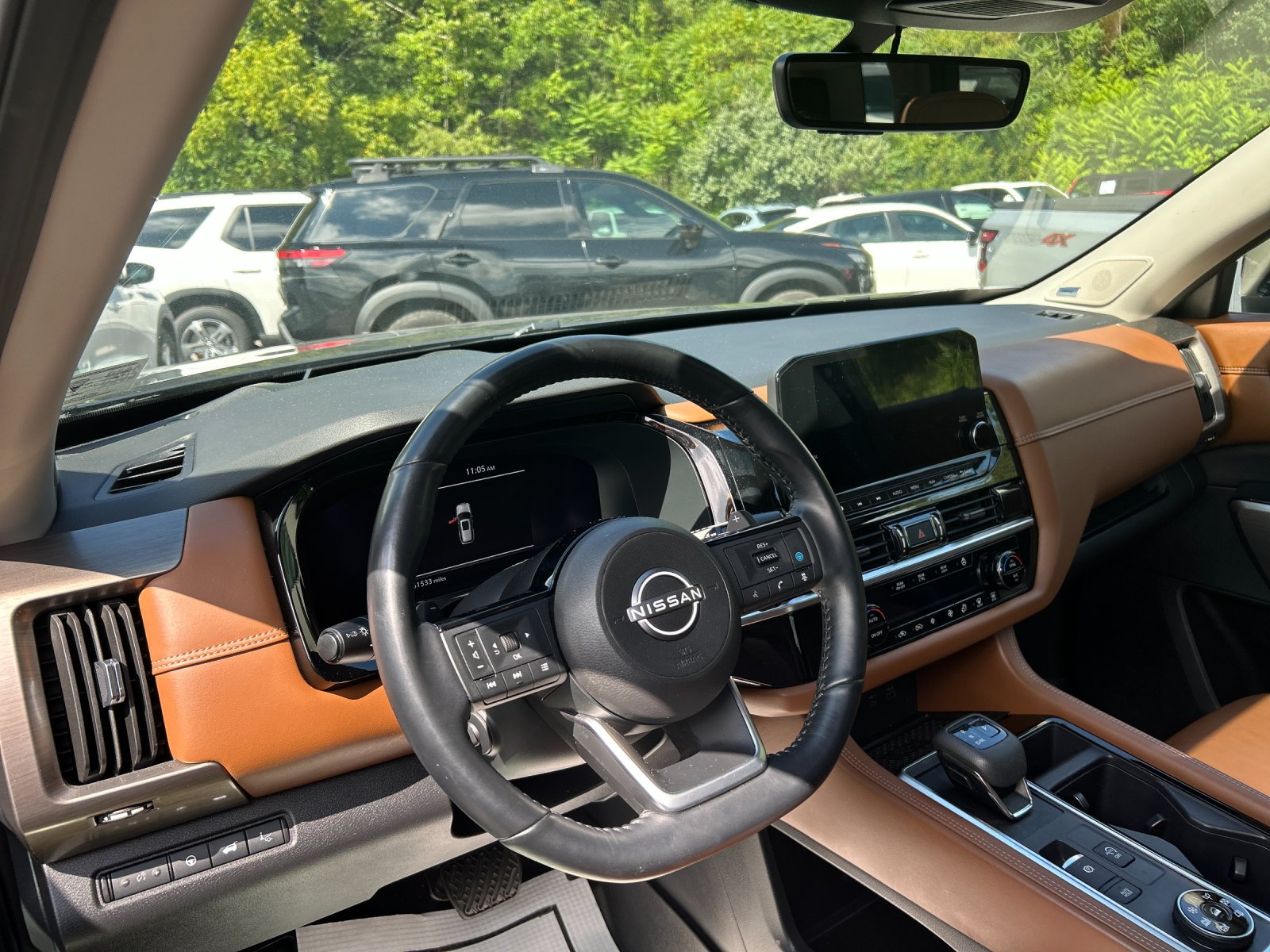 Used 2023 Gun Metallic Nissan Platinum image 11