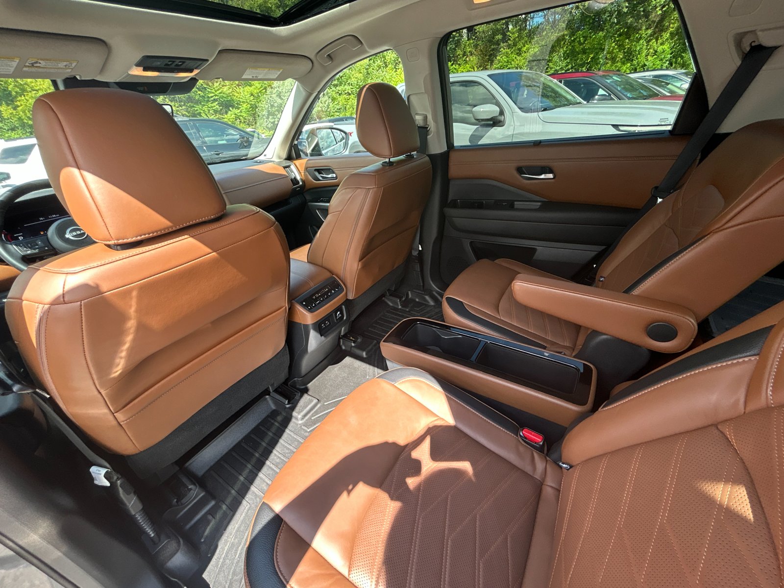 Used 2023 Gun Metallic Nissan Platinum image 14