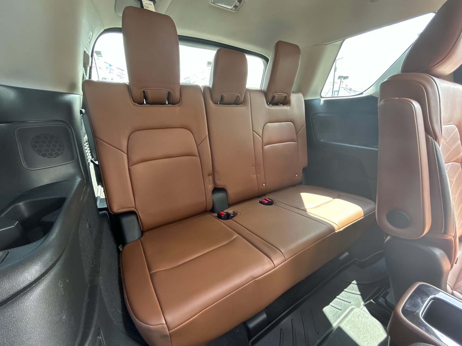 Used 2023 Gun Metallic Nissan Platinum image 18