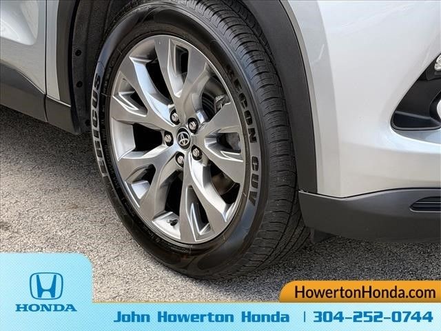 Used 2024 Celestial Silver Metallic Toyota Limited image 31