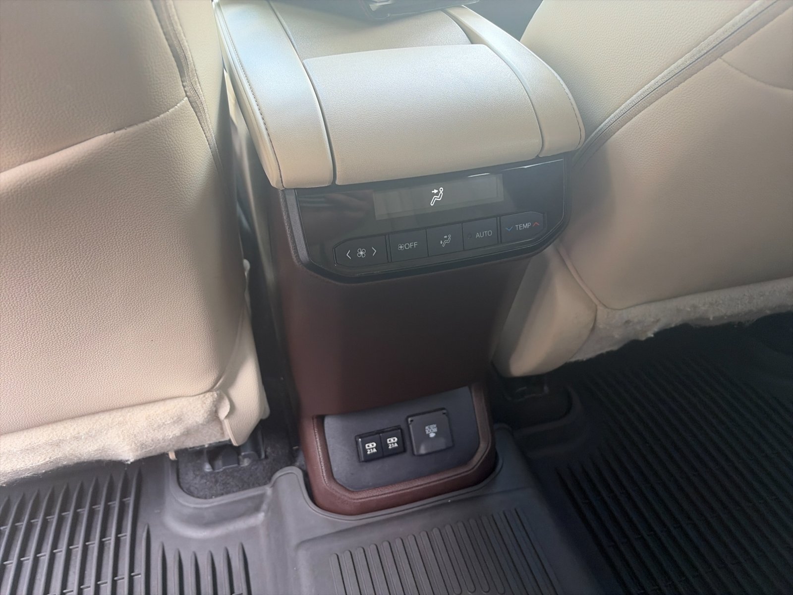 Used 2021 Blizzard Pearl Toyota Limited image 15