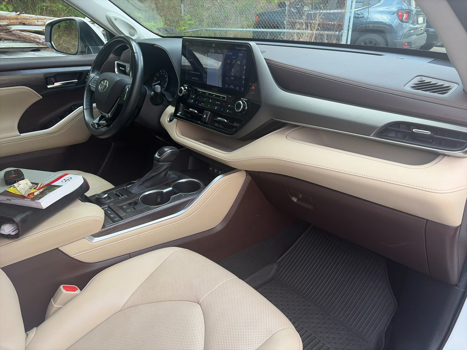 Used 2021 Blizzard Pearl Toyota Limited image 19