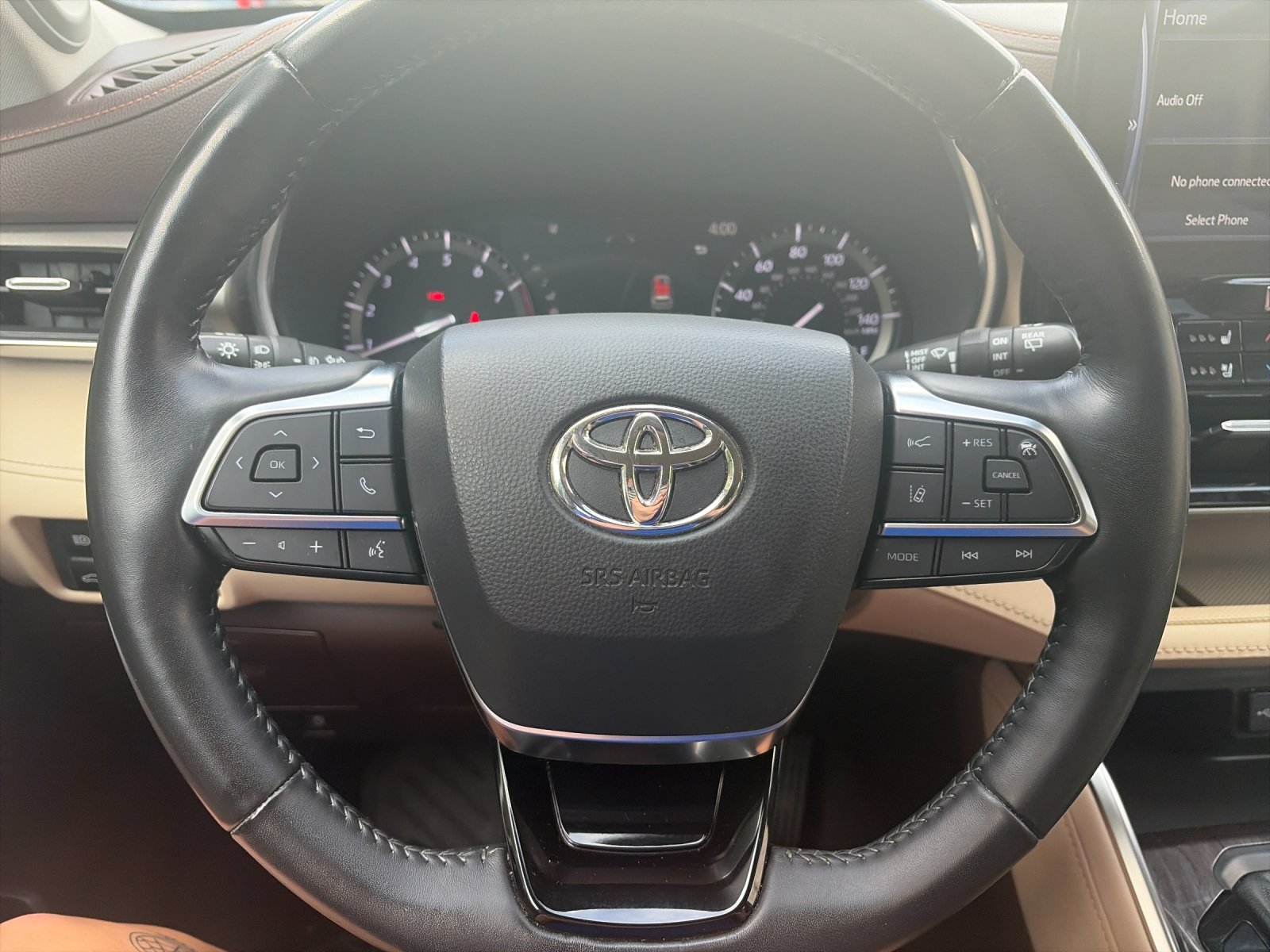 Used 2021 Blizzard Pearl Toyota Limited image 29