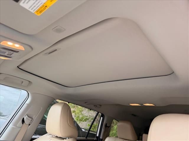 Used 2021 Blizzard Pearl Toyota Limited image 4