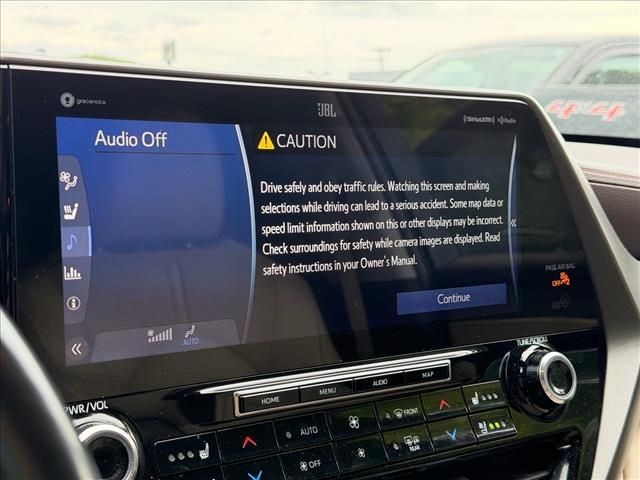 Used 2021 Blizzard Pearl Toyota Limited image 16