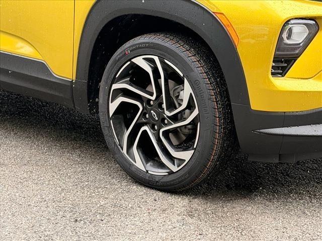 Used 2024 Yellow Metallic Chevrolet RS image 28