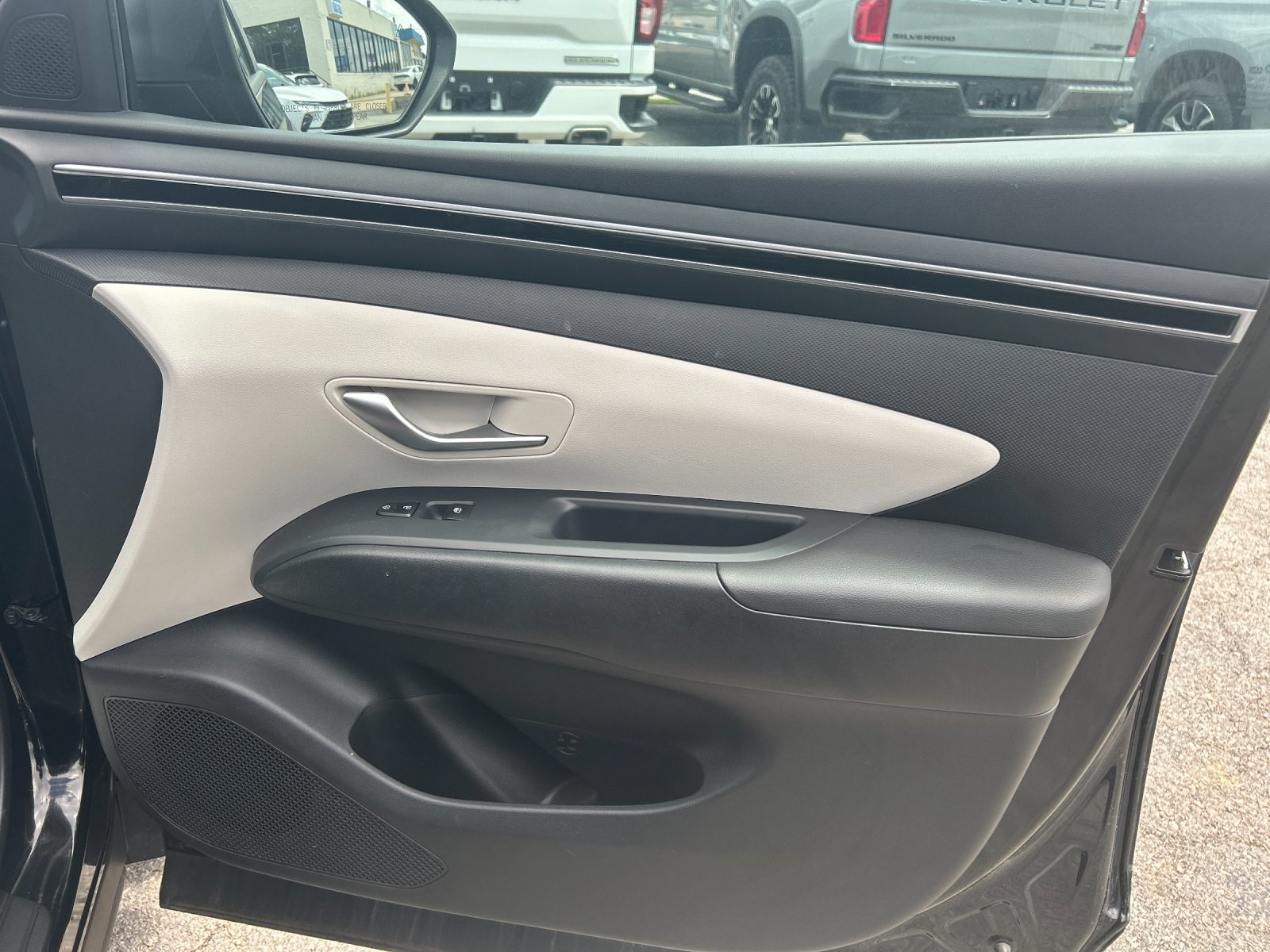 Used 2024 Black Pearl Hyundai SEL image 21