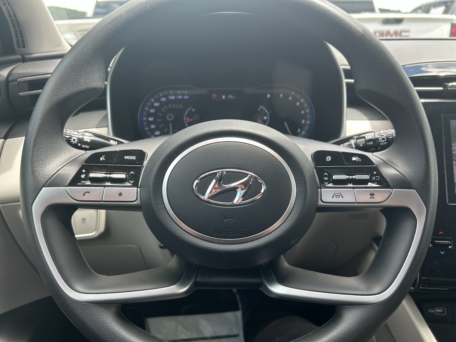 Used 2024 Black Pearl Hyundai SEL image 28