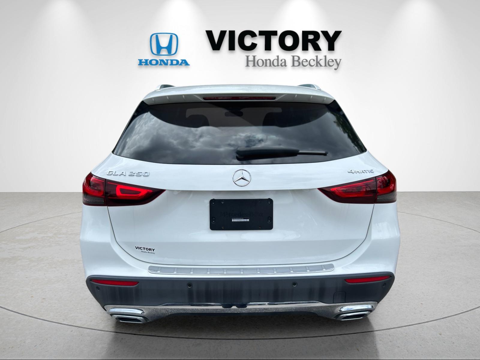 Used 2022  Mercedes-Benz GLA 250 image 4