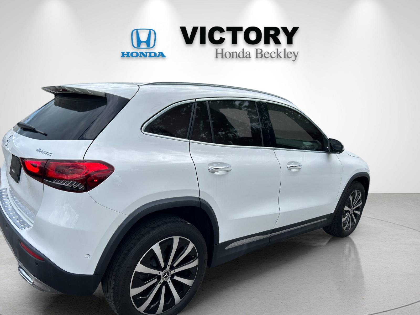 Used 2022  Mercedes-Benz GLA 250 image 5