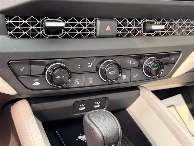 New 2026 Platinum White Pearl Honda SE image 14