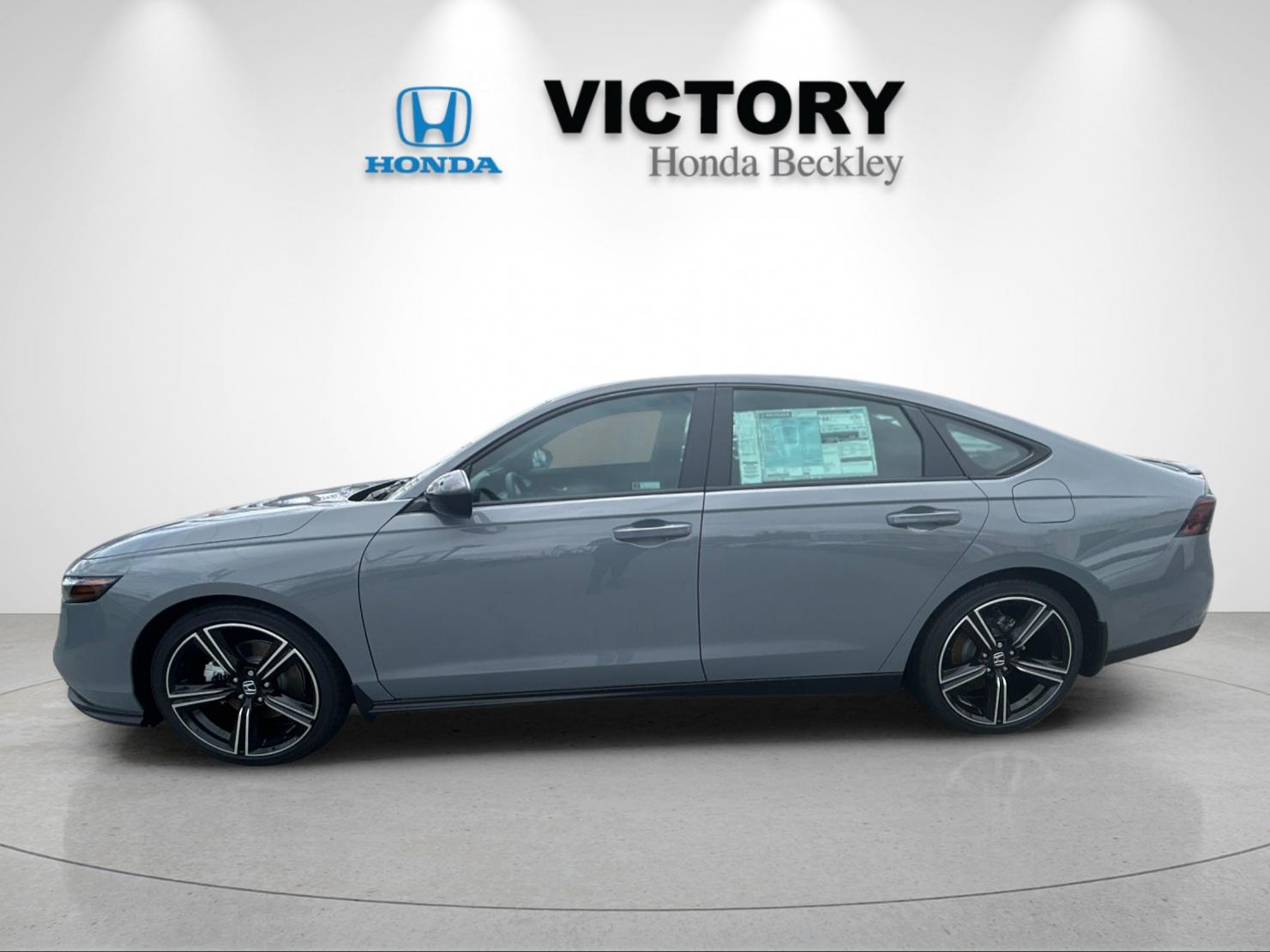 New 2026 Urban Gray Pearl Honda Sport Hybrid image 2