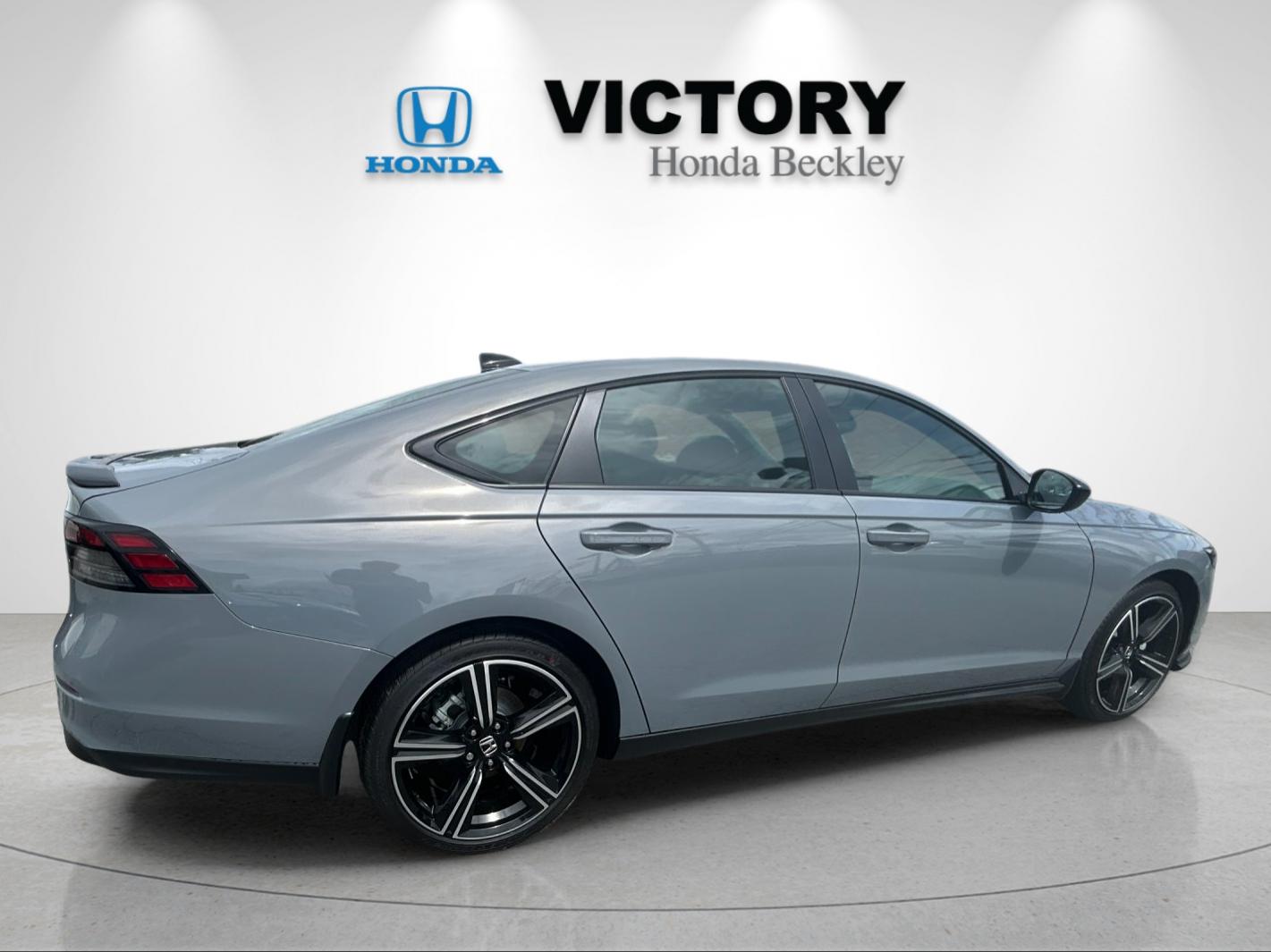 New 2026 Urban Gray Pearl Honda Sport Hybrid image 5