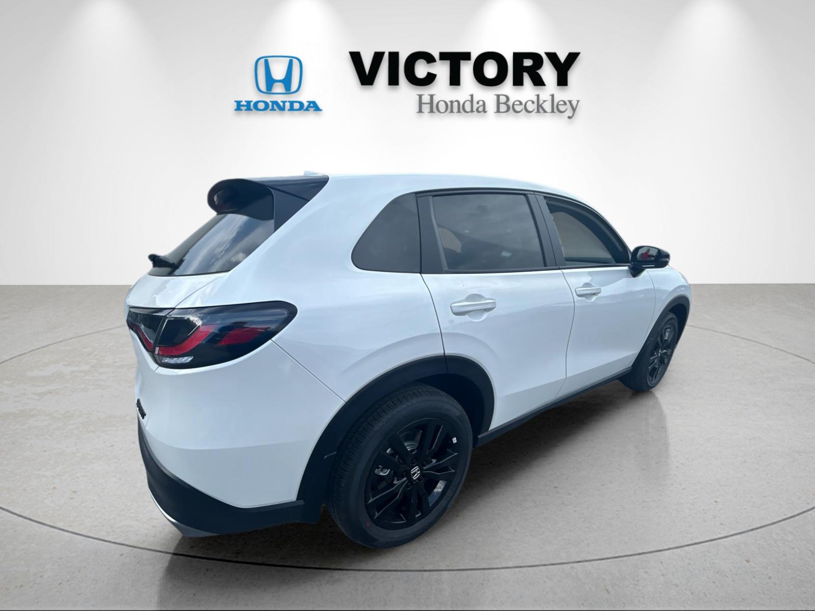 New 2027 Platinum White Pearl Honda Sport AWD image 5