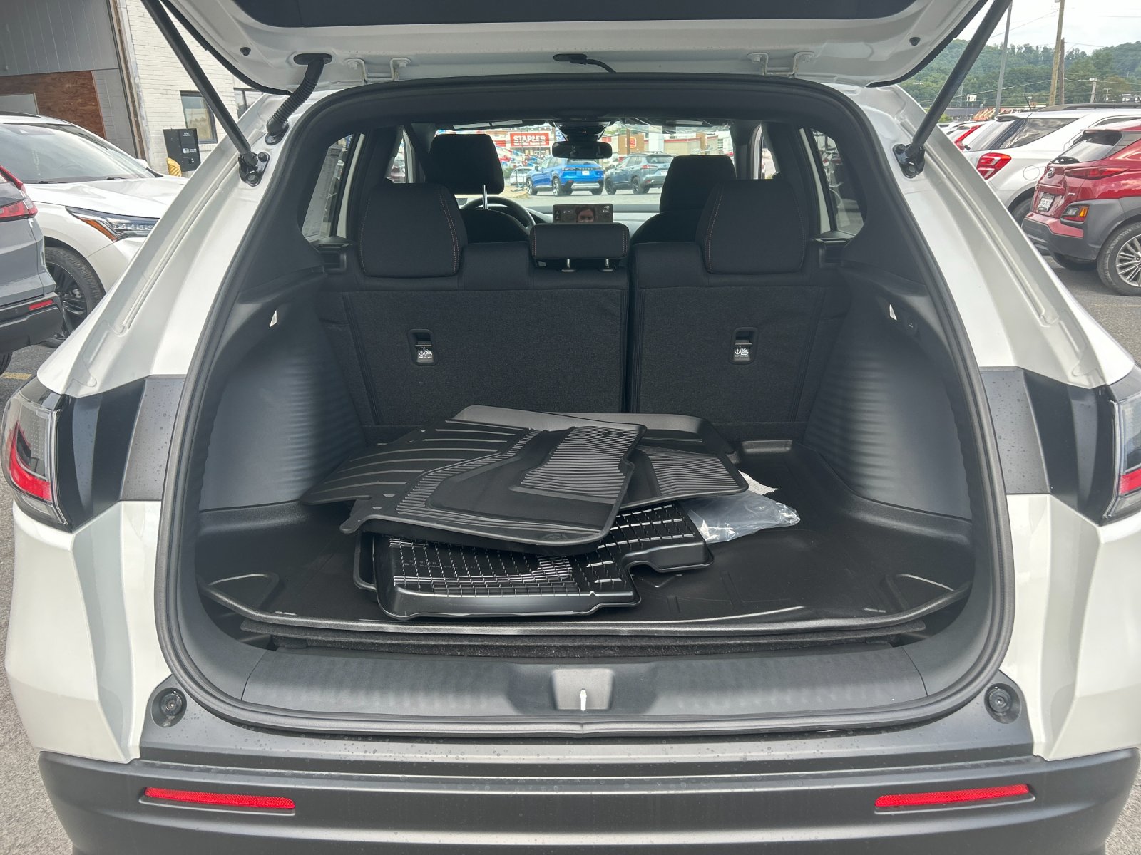 New 2027 Platinum White Pearl Honda Sport AWD image 18