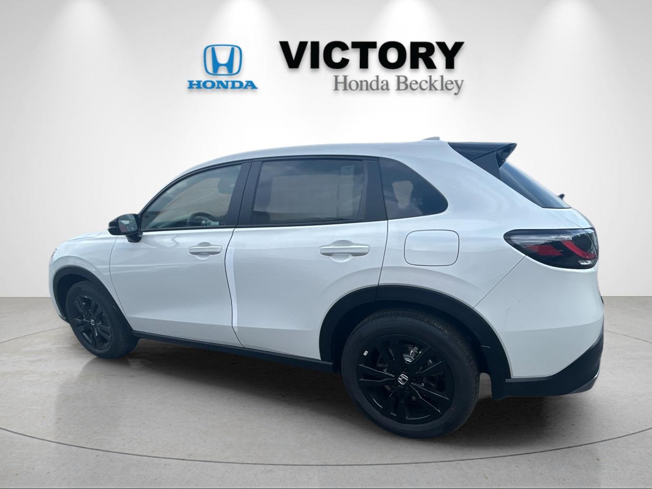 New 2027 Platinum White Pearl Honda Sport AWD image 3