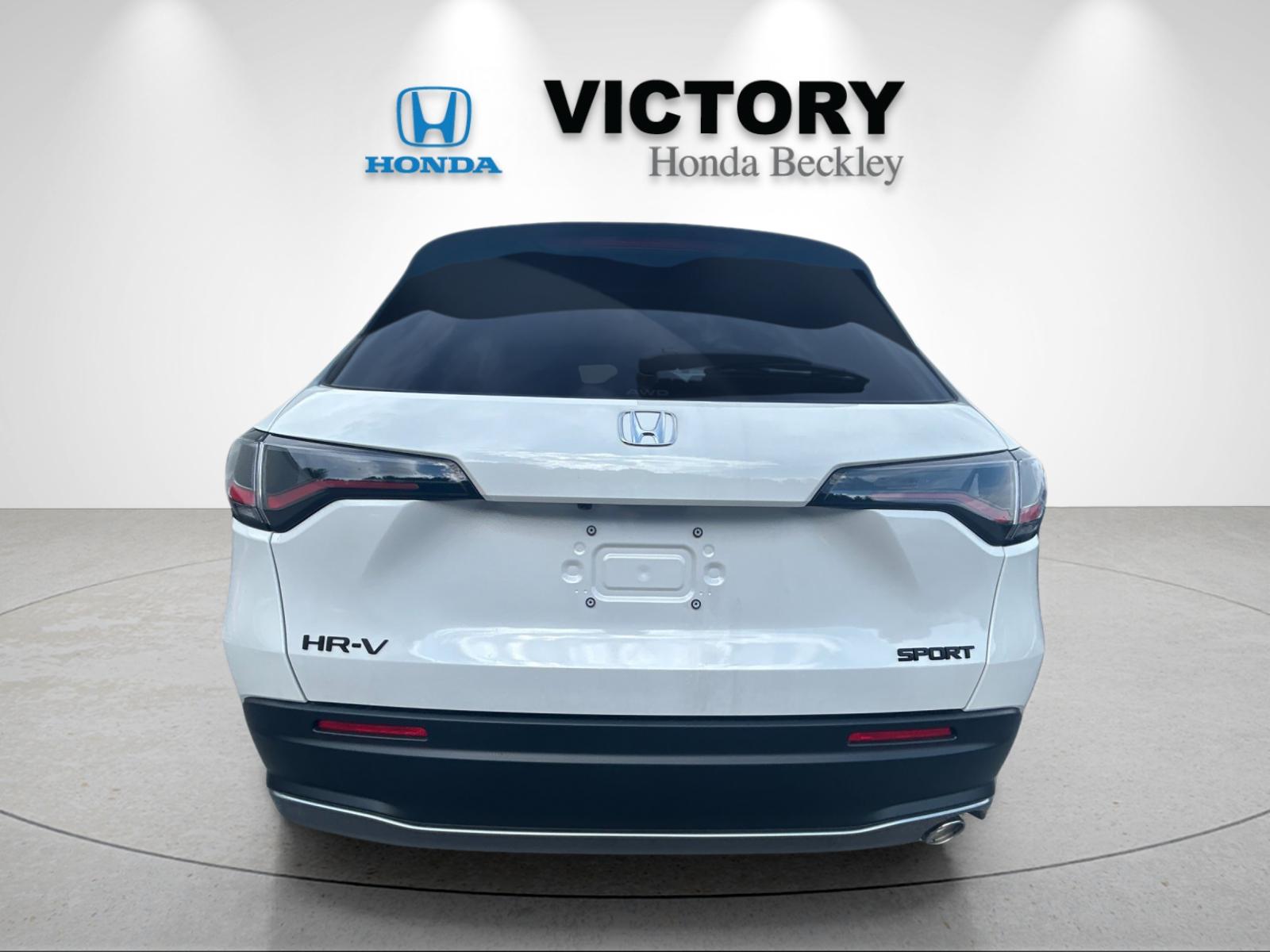 New 2027 Platinum White Pearl Honda Sport AWD image 4