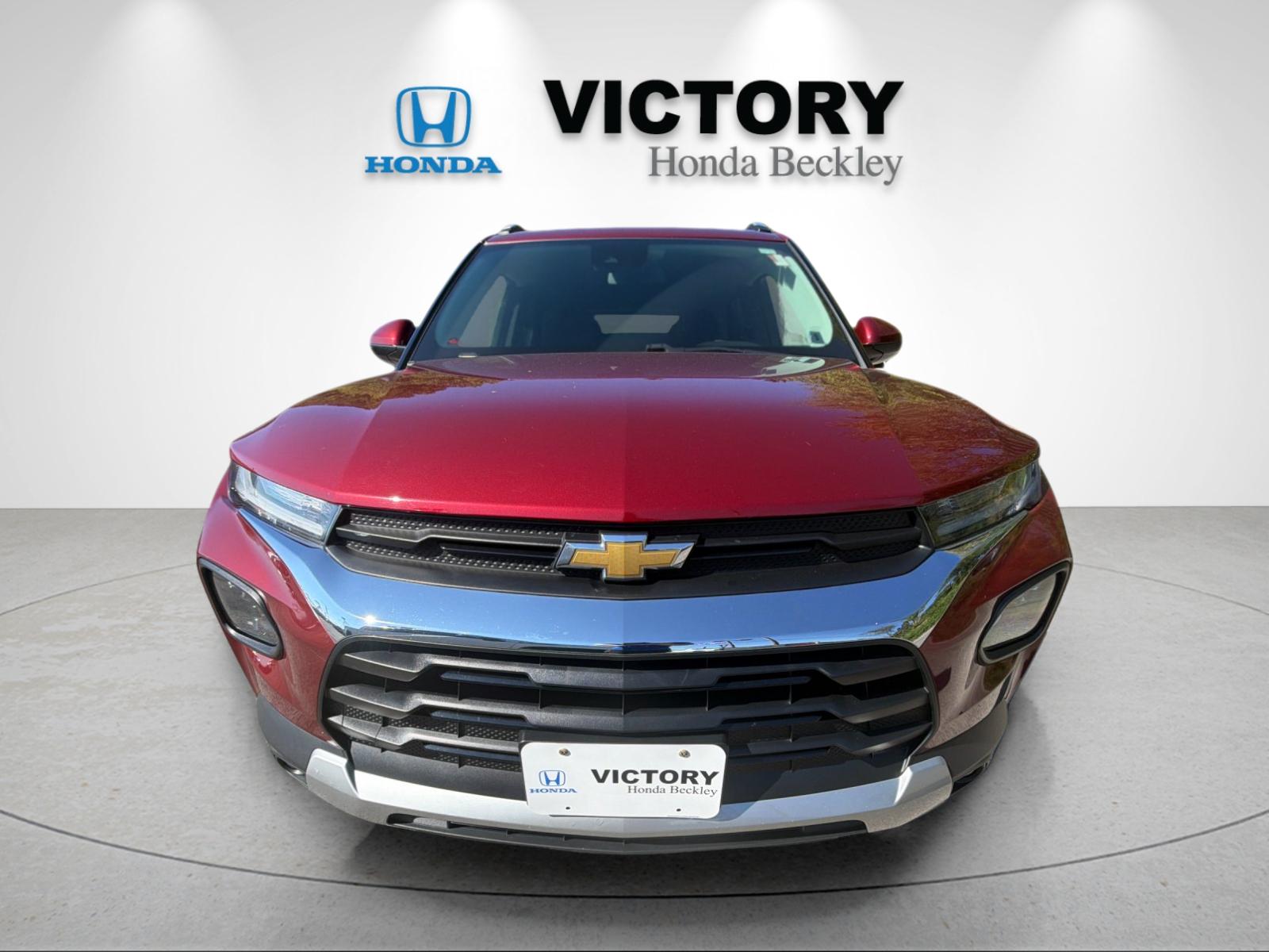 Used 2023 Crimson Chevrolet LT image 8